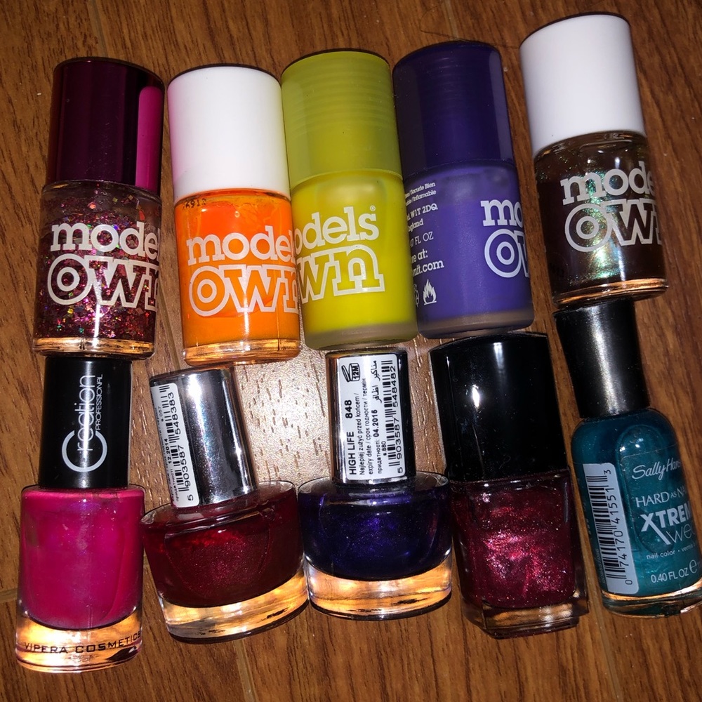 Nail polishes